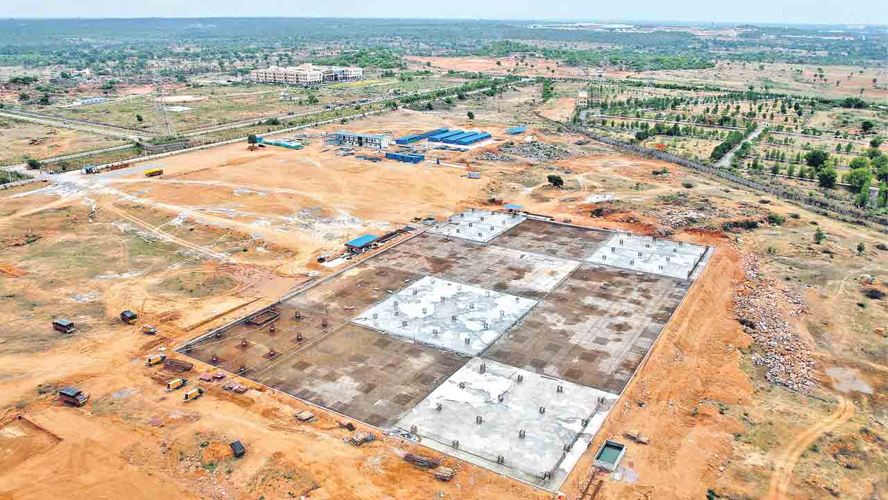 Foxconn |  జెట్‌స్పీడ్‌తో ఫాక్స్‌కాన్‌.. లక్ష్యానికి ముందే ఉత్పత్తి ప్రారంభించే అవకాశం.. దశలవారీగా 35 వేలమందికి ఉపాధి