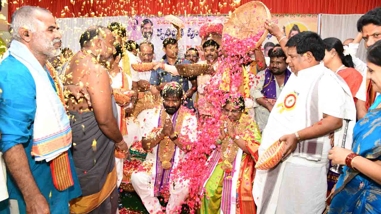 బ్రాహ్మణుల సంక్షేమానికి సర్కారు పెద్దపీట