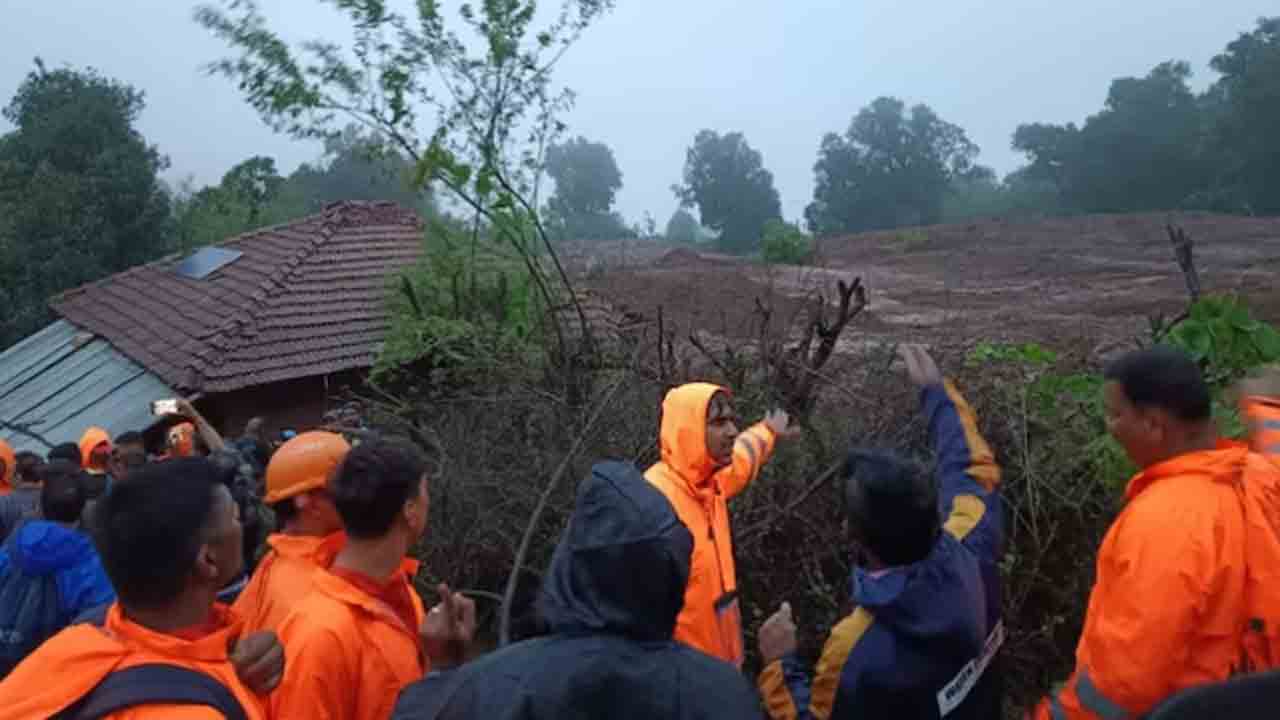 Maharashtra Landslides | మహారాష్ట్రలో విరిగిపడిన కొండచరియలు.. 13 మంది మృతి, శిథిలాల కింద వందలాది మంది