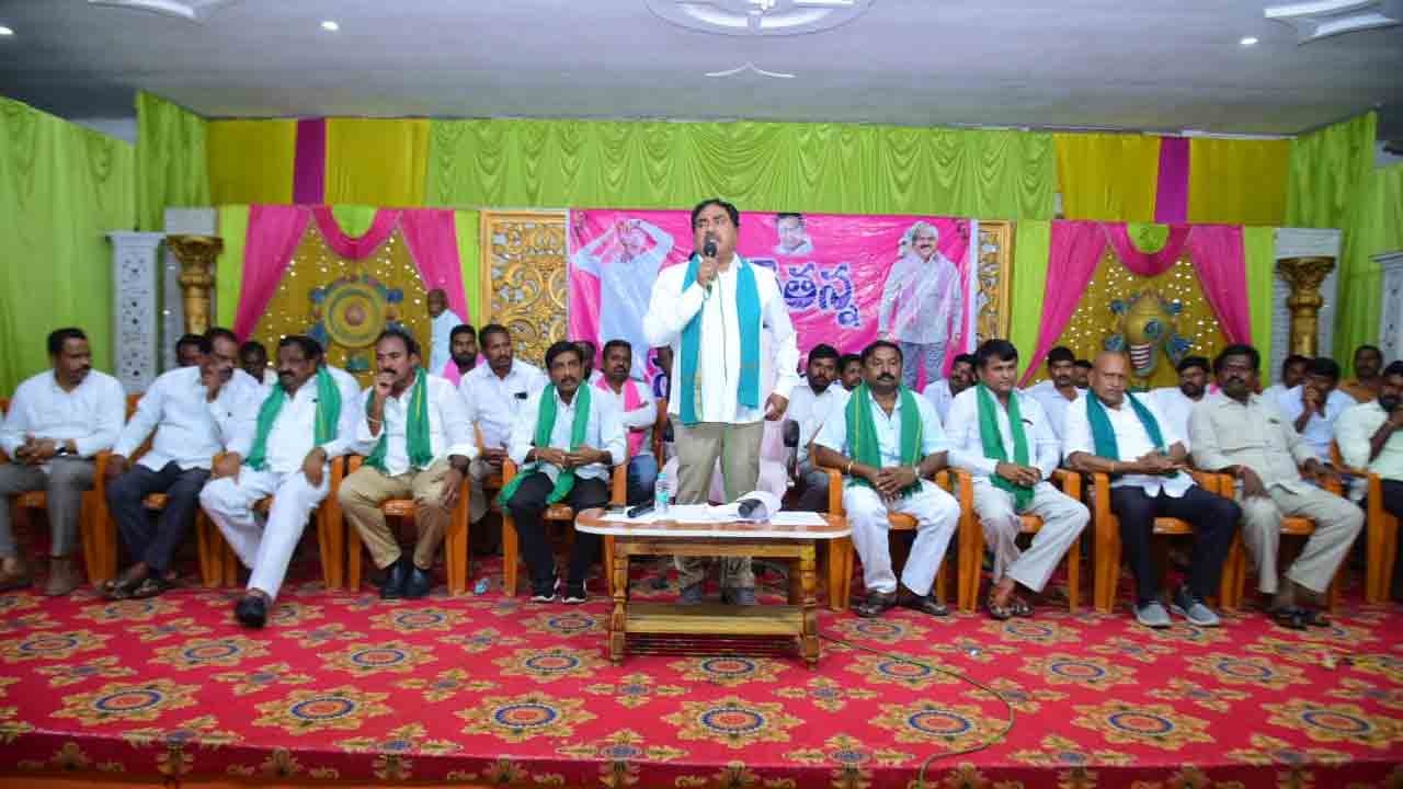 Minister Errabelli | ఆ పార్టీకి రైతులు బుద్ధి చెప్పాలి.. వాళ్లను నమ్ముకుంటే నట్టేట మునిగినట్లే: మంత్రి ఎర్రబెల్లి