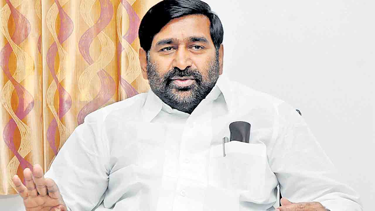 విద్యుత్తు సిబ్బందిని అప్రమత్తంగా ఉంచండి