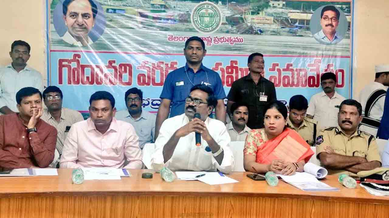 Minister Puvvada | వరదలను సమర్ధవంతంగా ఎదుర్కొనేందుకు అధికారులు అప్రమత్తంగా ఉండాలి : మంత్రి పువ్వాడ