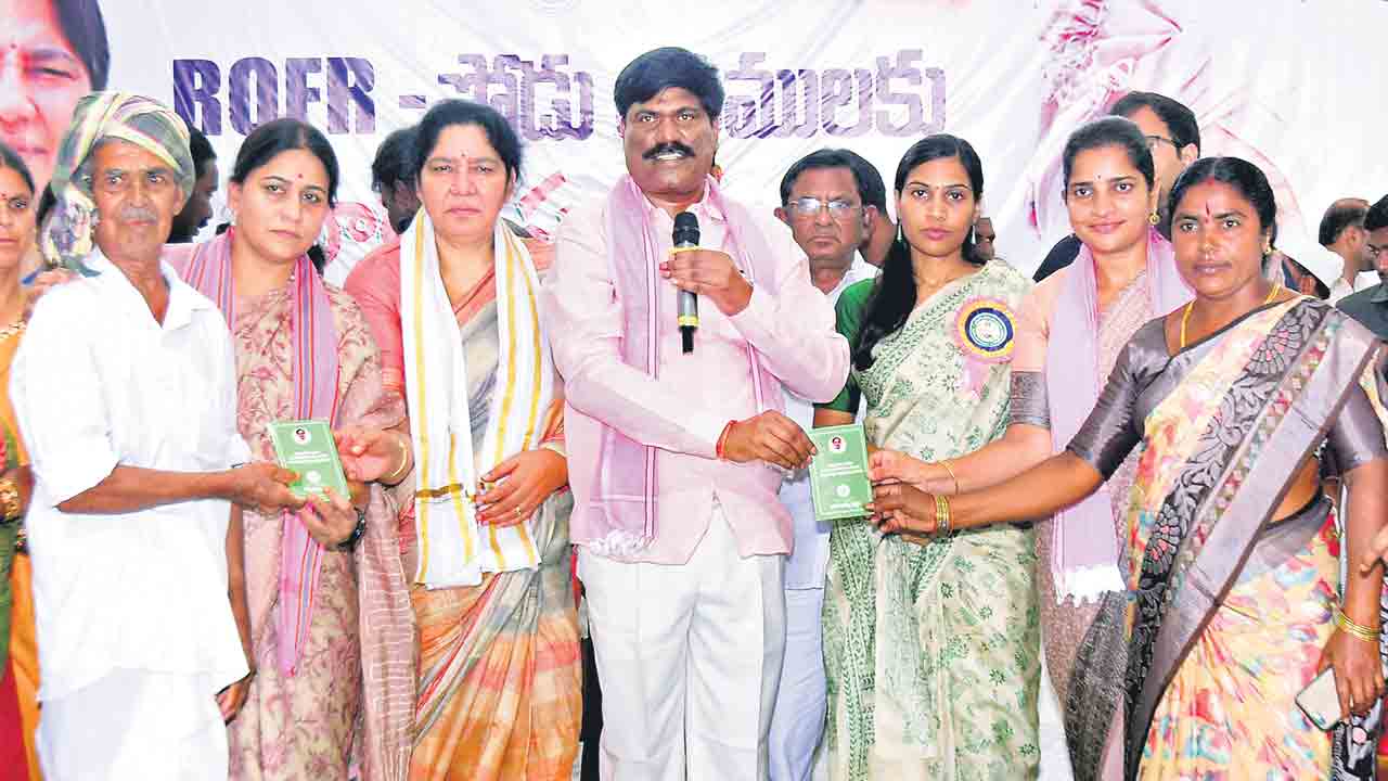 తెలంగాణ దేశానికి రోల్‌మాడల్‌