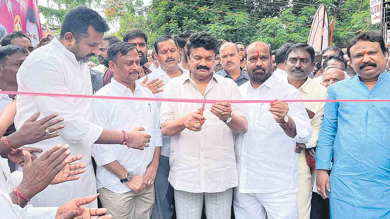 బోనాల ఉత్సవాలను ఘనంగా జరుపుకోవాలి