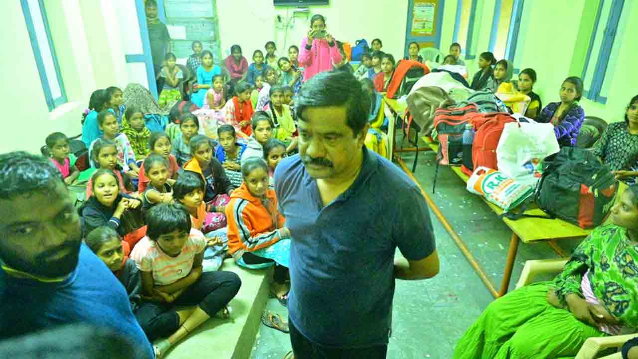 Minister Vemula | భారీ వర్షాల కారణంగా ఇంట్లో నుంచి ఎవరూ బయటకు రావొద్దు : మంత్రి వేముల