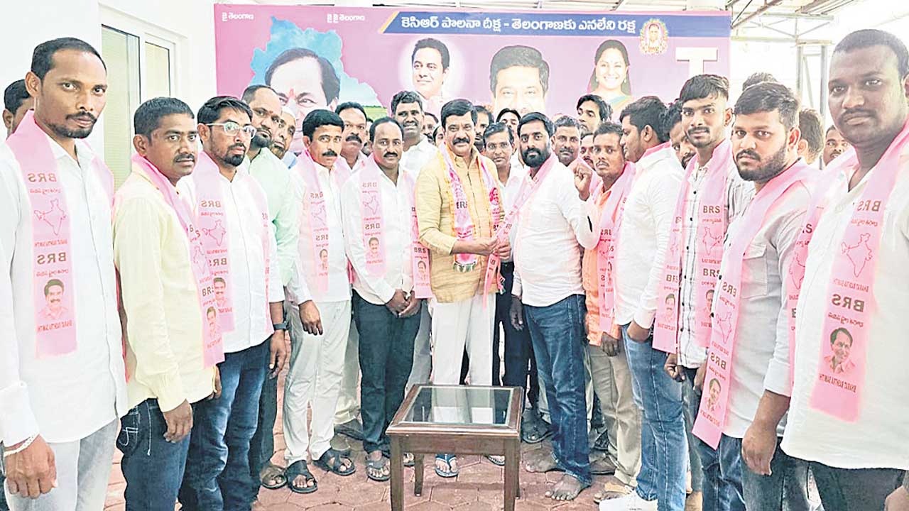 కేసీఆర్‌తోనే అభివృద్ధి సాధ్యం