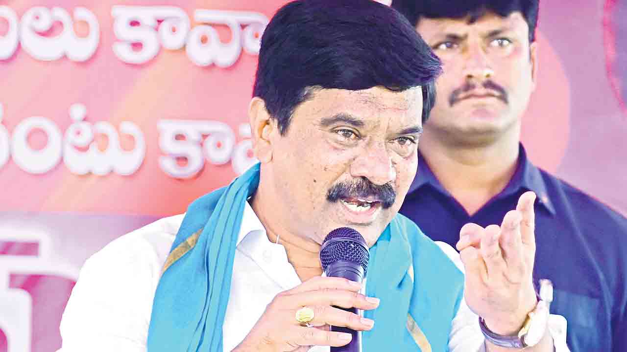 Minister Vemula Prashanth R