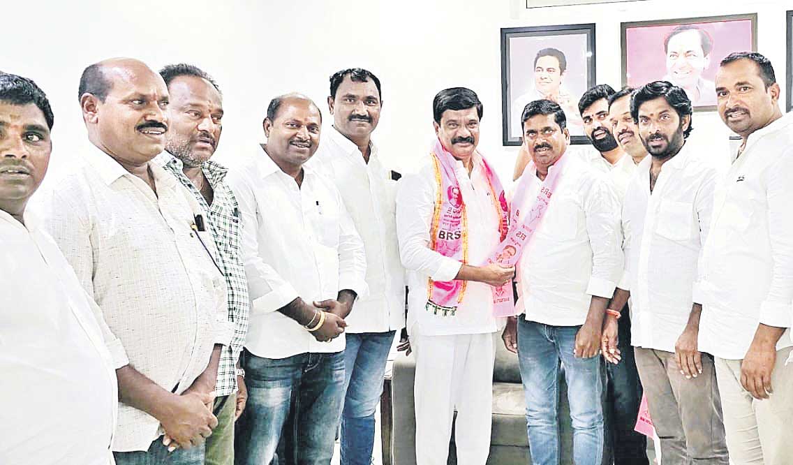 ఎవరెన్ని సర్కస్‌ ఫీట్లు వేసినా.. బీఆర్‌ఎస్‌ హ్యాట్రిక్‌ ఖాయం