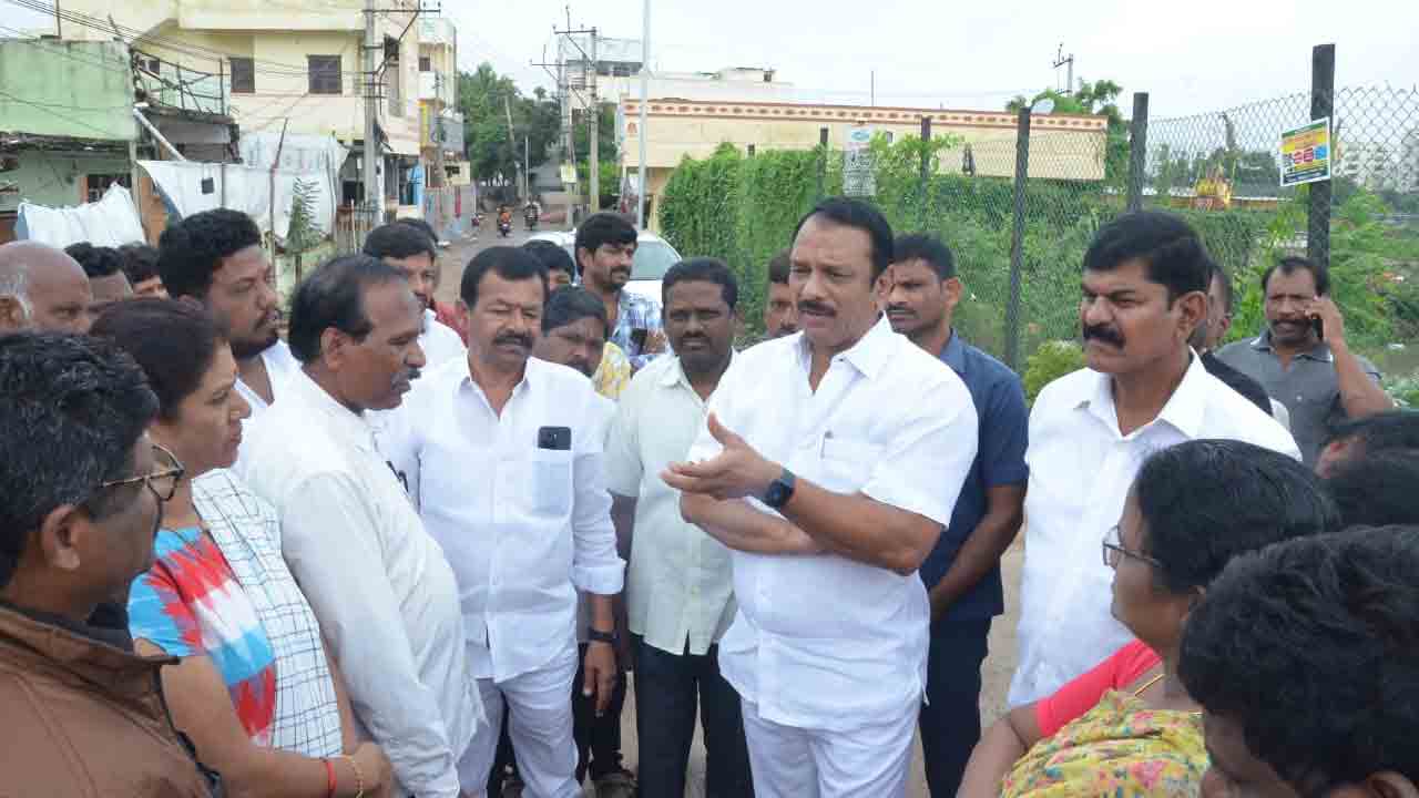 MLA Sudeer Reddy | ఎస్‌ఎన్‌డీపీ పనులతో వరదముంపు సమస్య పరిష్కారం : ఎమ్మెల్యే దేవిరెడ్డి సుధీర్‌రెడ్డి