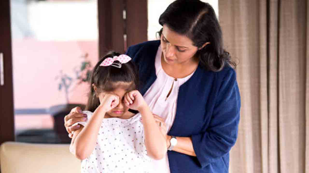 Parenting Tips | ఎంత బుజ్జగించినా మా పాప అన్నం తినట్లేదు.. చాక్లెట్లు, కోక్‌ కావాలంటోంది? ఎలా నచ్చజెప్పాలి?