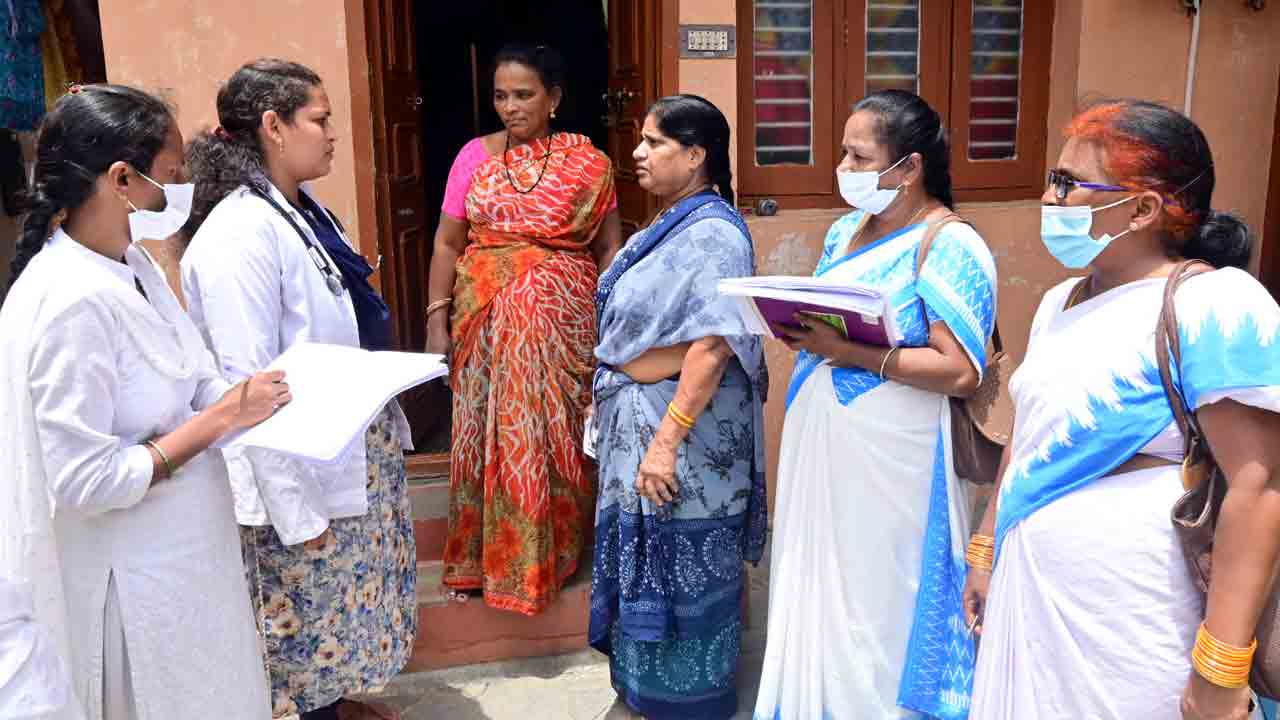 CM KCR | వ్యాధులతో జరభద్రం.. వరద పరిస్థితిపై మూడో రోజూ ముఖ్యమంత్రి కేసీఆర్‌ సమీక్ష