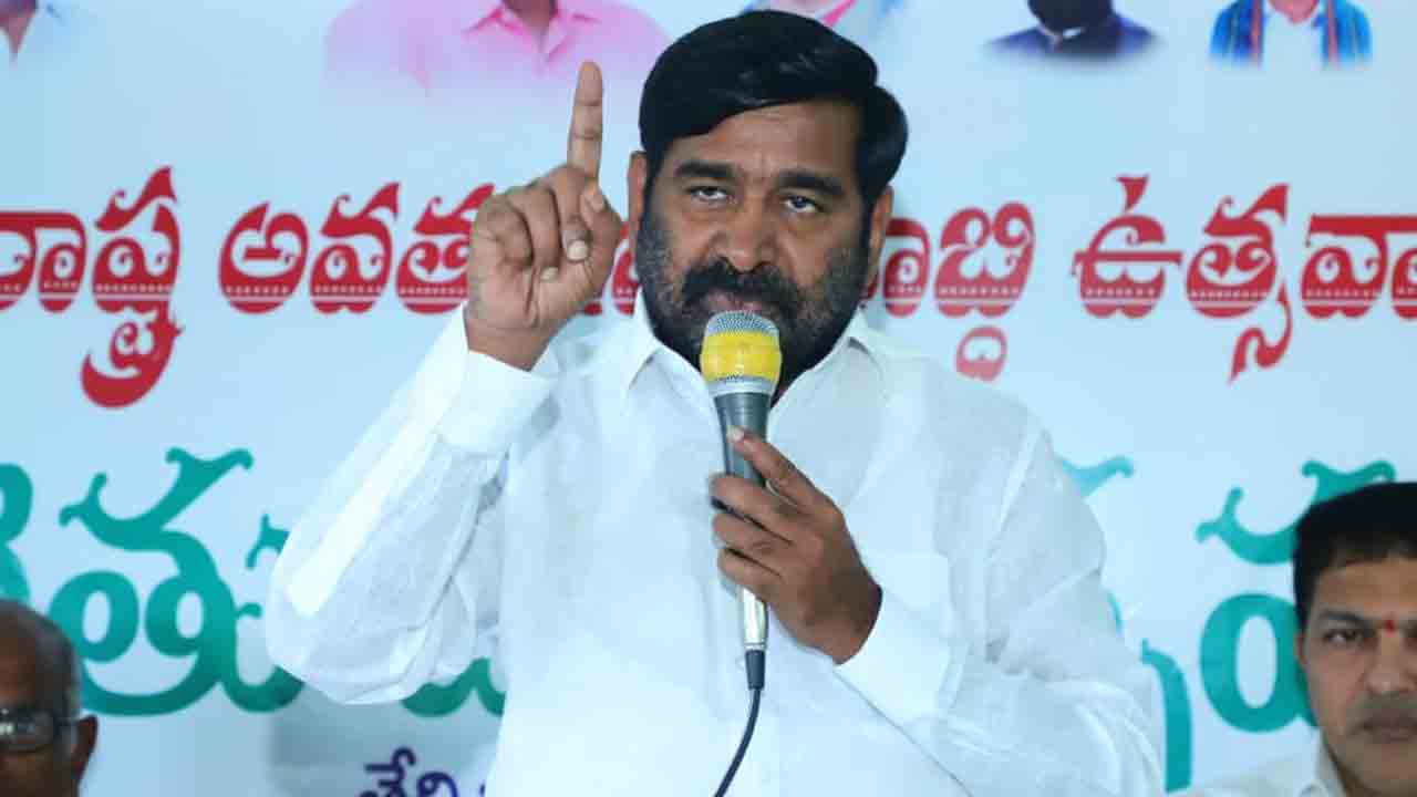 కాంగ్రెస్‌ అంటేనే కోతలు.. వాతలు