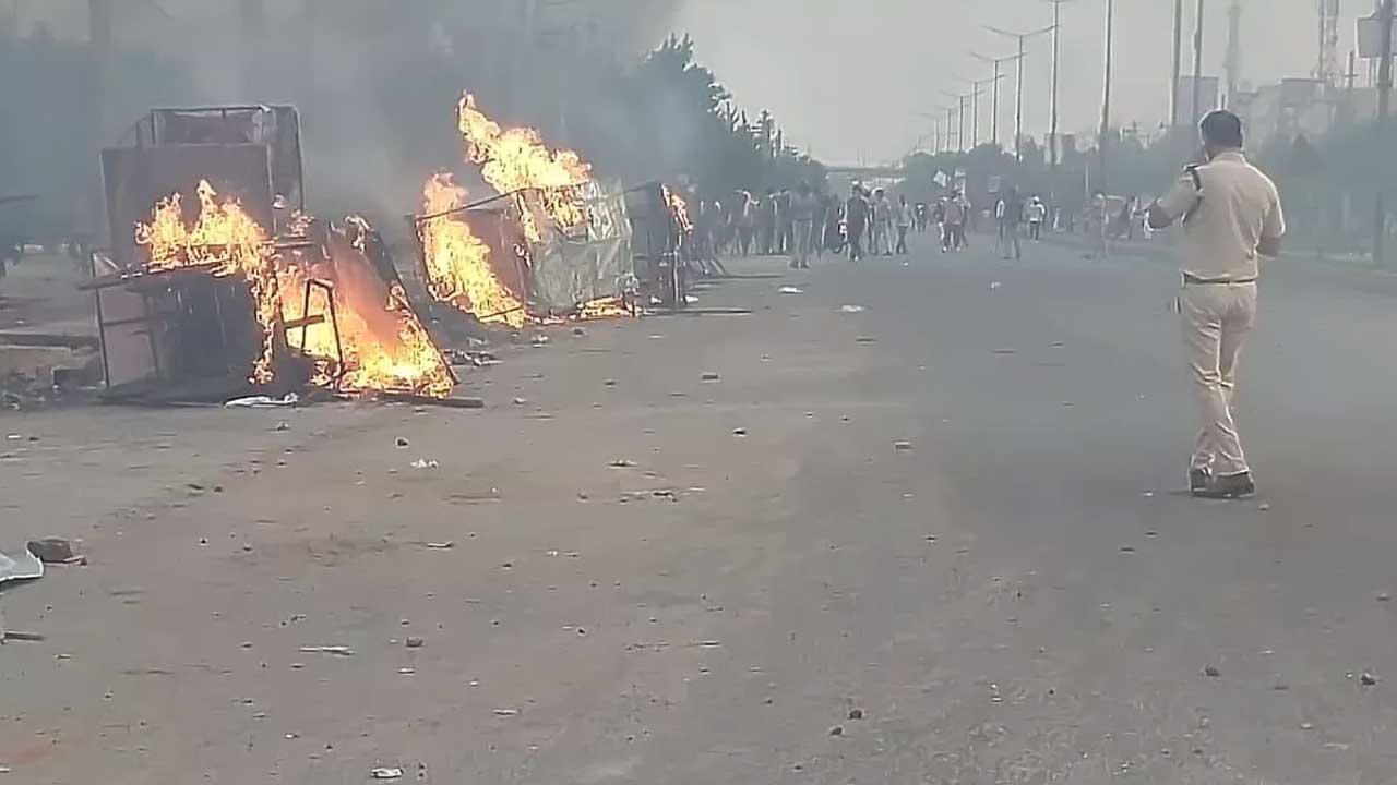 Nuh clashes | నూహ్‌లో హింసాత్మక ఘటనలు.. గుడిలో చిక్కుబడిన 3000 మంది