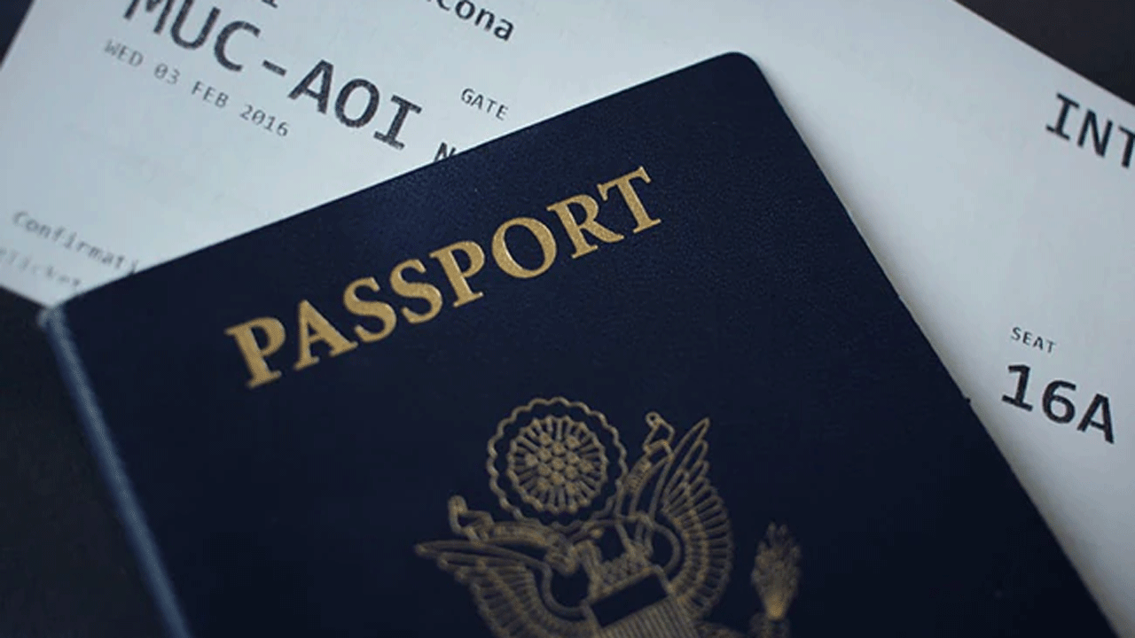 Passport | ప్రపంచంలోనే అత్యంత శక్తివంతమైన పాస్ పోర్ట్ కలిగిన దేశంగా సింగపూర్.. భారత్ స్థానం ఎంతంటే..?