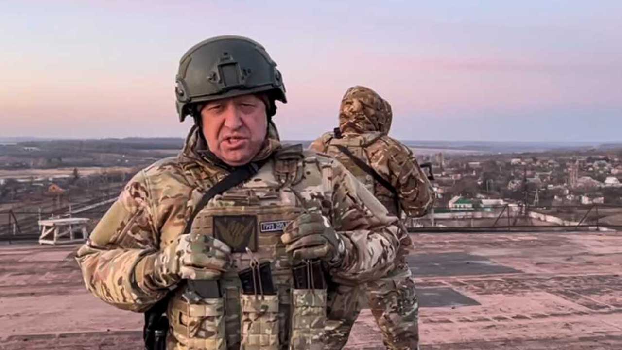 Prigozhin |  మా సైన్యానికి శిక్షణనివ్వండి.. వాగ్నర్‌ అధినేత ప్రిగోజిన్‌ను కోరిన బెలారస్‌ అధ్యక్షుడు