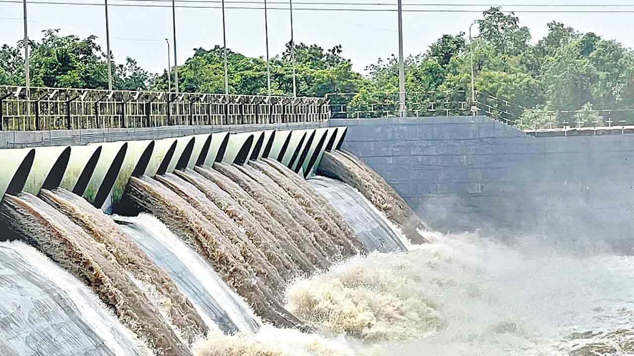 కదలి వస్తున్న కాళేశ్వర గంగ!