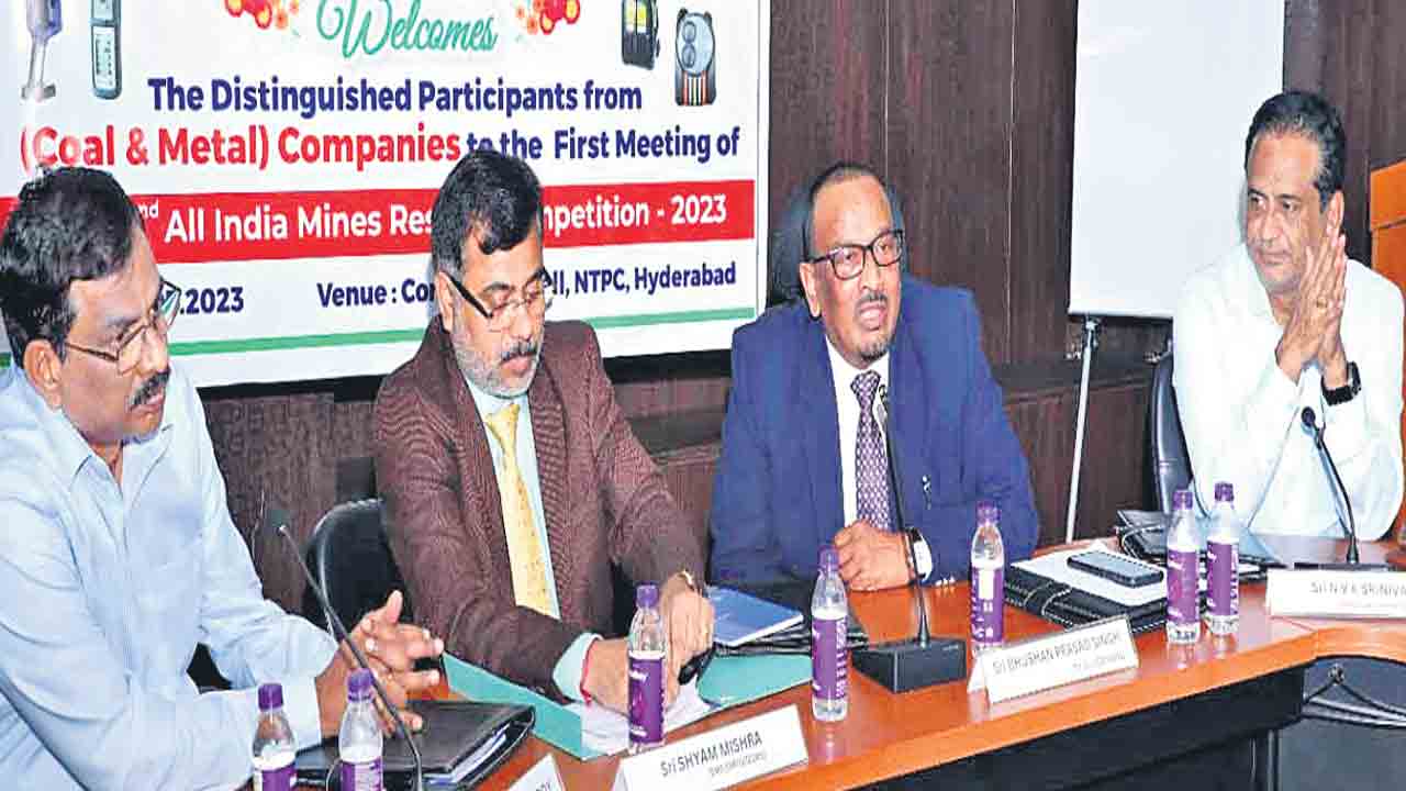 సింగరేణిలో రెస్క్యూ పోటీలు