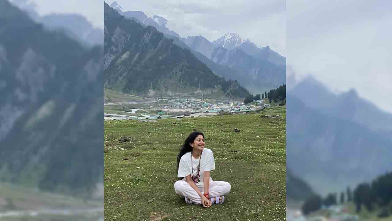 Sai Pallavi | ఓ వైపు కశ్మీర్‌ అందాలు.. మరోవైపు సాయిపల్లవి సోయగాలు