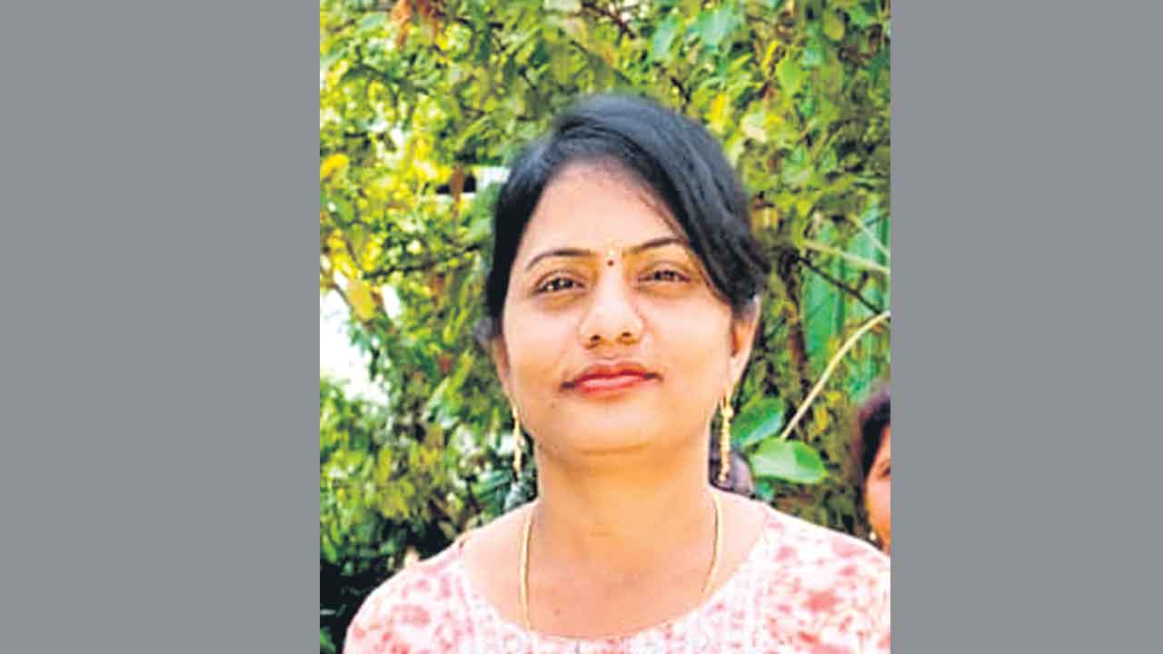 ఏసీబీ వలలో శానిటరీ ఇన్‌స్పెక్టర్‌