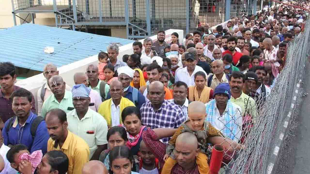 Tirumala | తిరుమలలో టోకెన్లు లేని భక్తులకు 18 గంటల్లో సర్వదర్శనం
