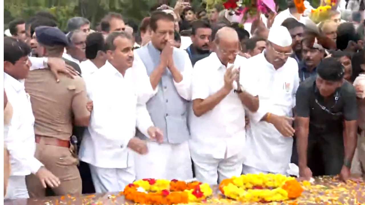 Sharad Pawar | మహారాష్ట్ర తొలి ముఖ్యమంత్రికి శరద్‌పవార్‌ ఘన నివాళి