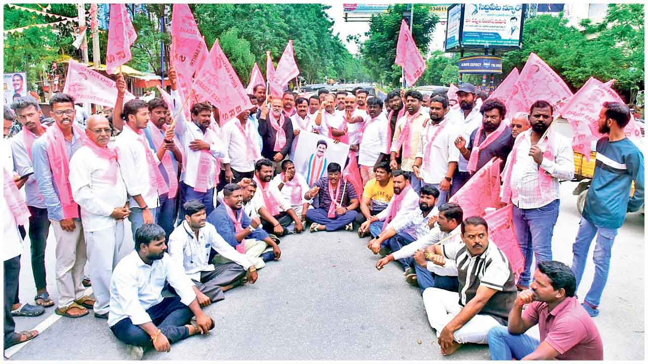 Photo Story | రేవంత్ క్షమాప‌ణ చెప్పు.. భ‌గ్గుమ‌న్నతెలంగాణ  రైతాంగం