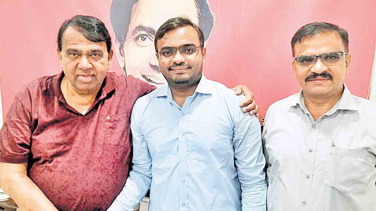 ఐఎఫ్‌ఎస్‌ టాపర్‌గా వెంకటశ్రీకాంత్‌