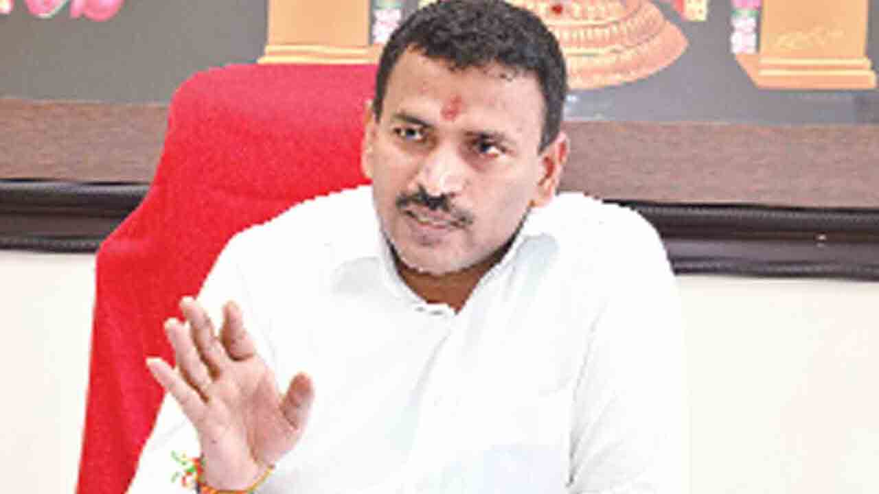 TTD | టీటీడీ వెబ్‌సైట్‌లో ఆలయాల సమాచారం అప్‌లోడ్‌ చేయాలి : జేఈవో