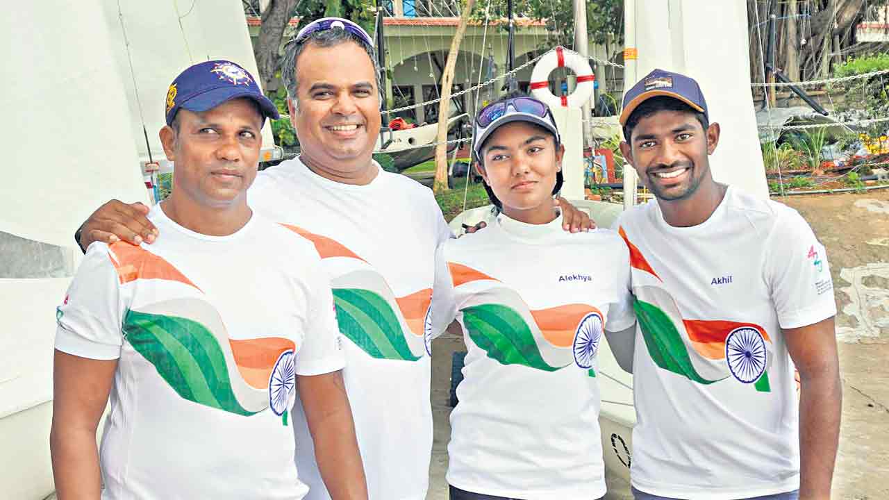 ప్రపంచ సెయిలింగ్‌ టోర్నీలో మనోళ్లు