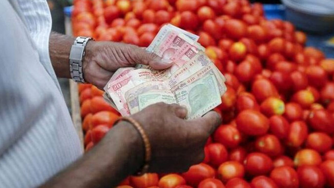 Tomato Price | రికార్డు స్థాయికి టమాట ధర.. కిలో రూ.155.. ఎక్కడంటే?