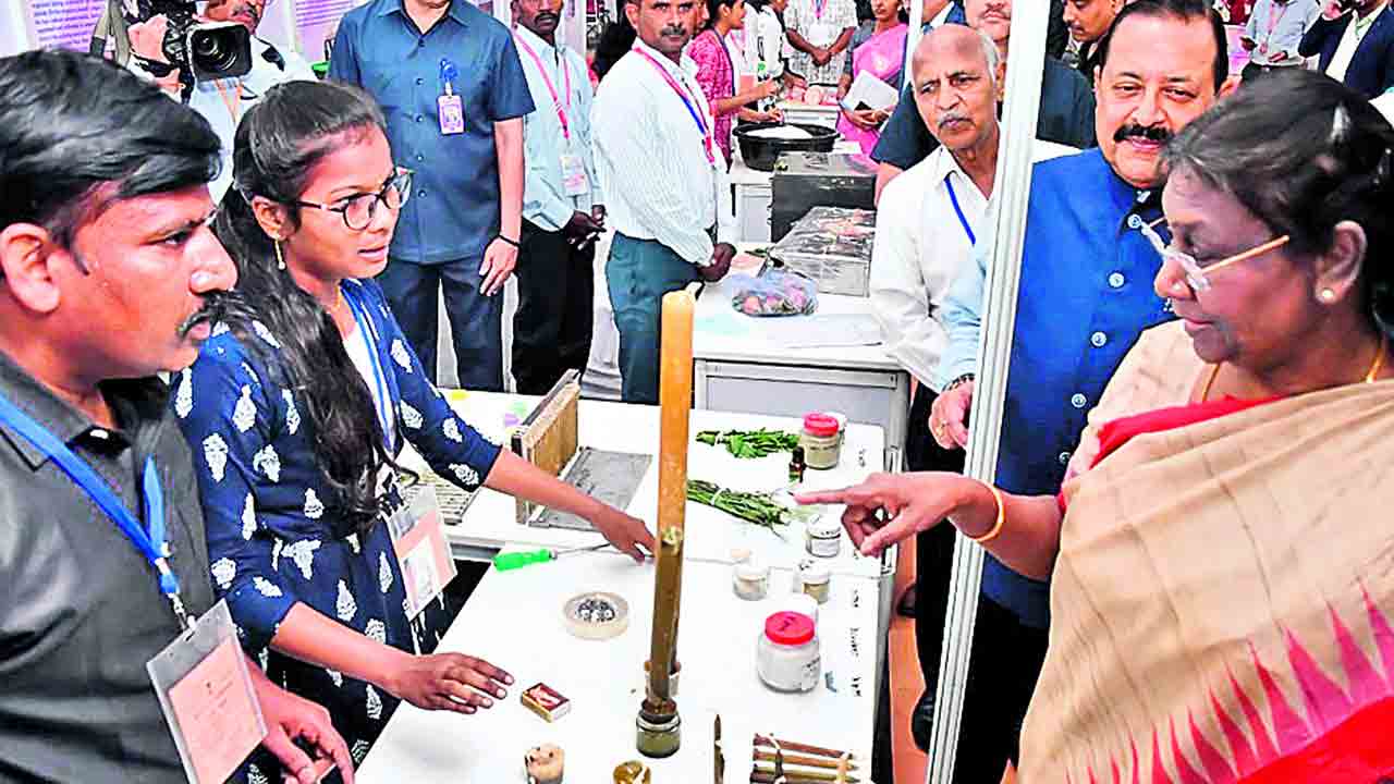 నూతన ఆవిష్కరనల దిశగా..
