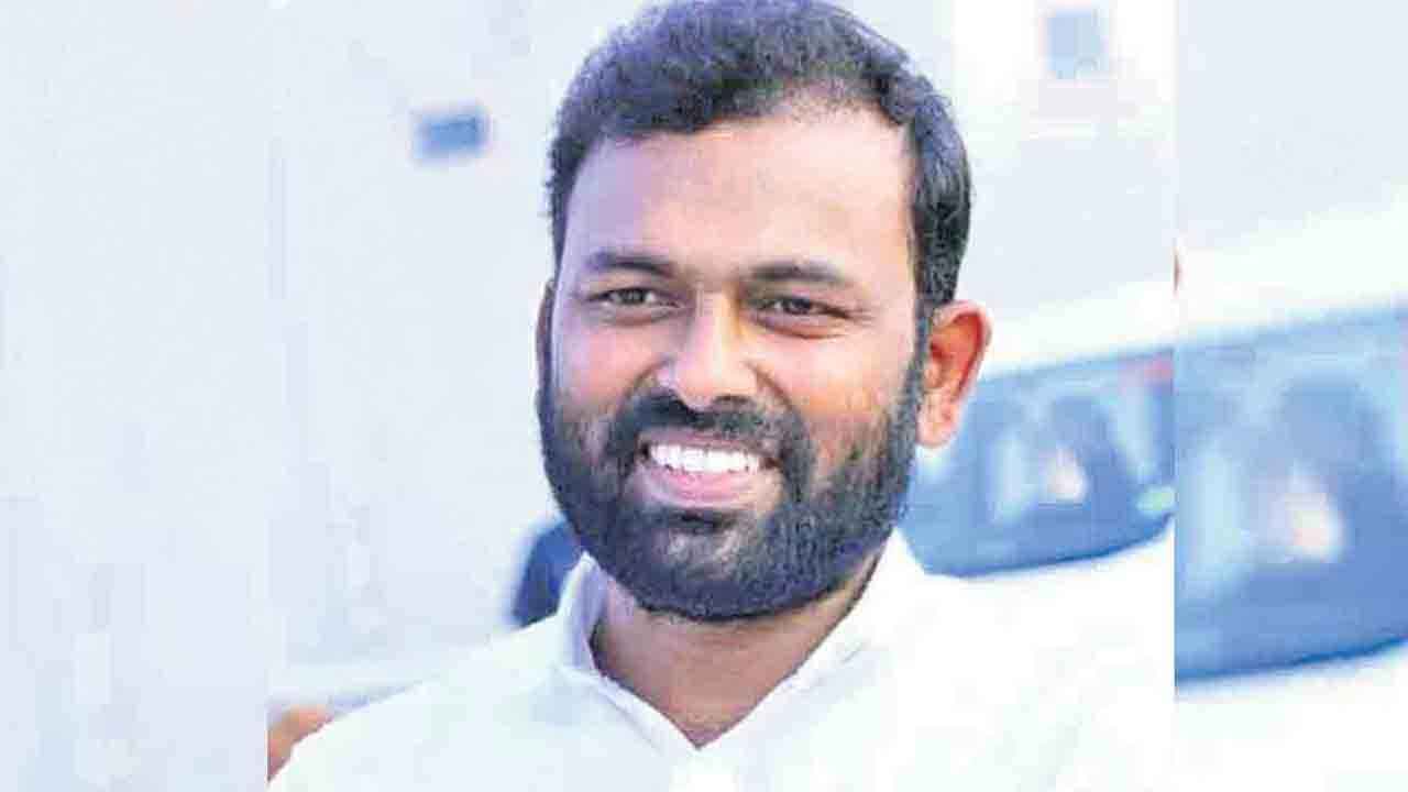 Y Satish Reddy