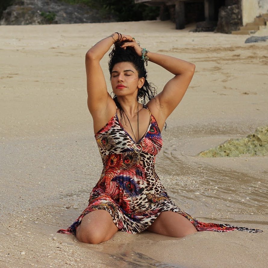 ( Photos : Instagram )