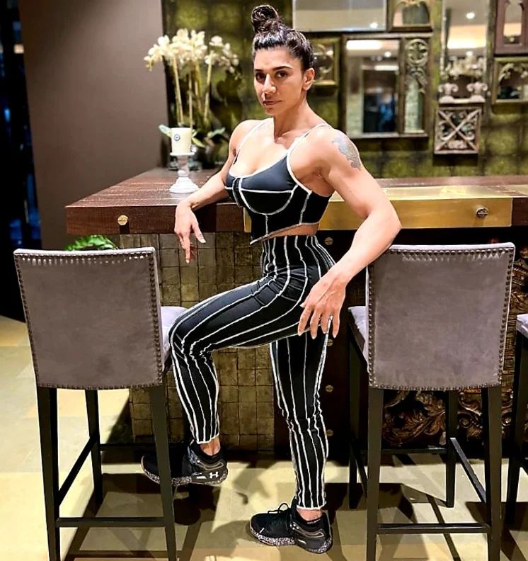 ( Photos : Instagram )