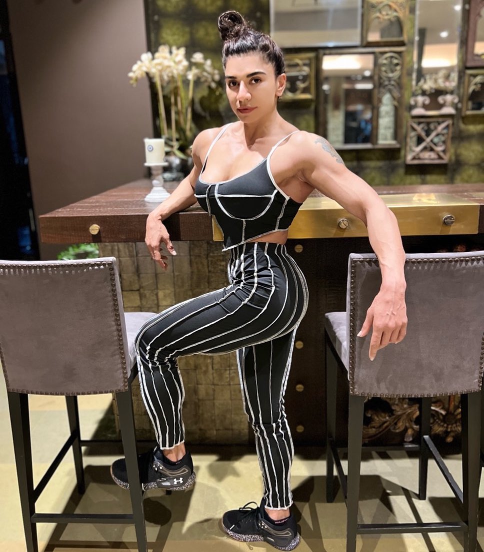 ( Photos : Instagram )