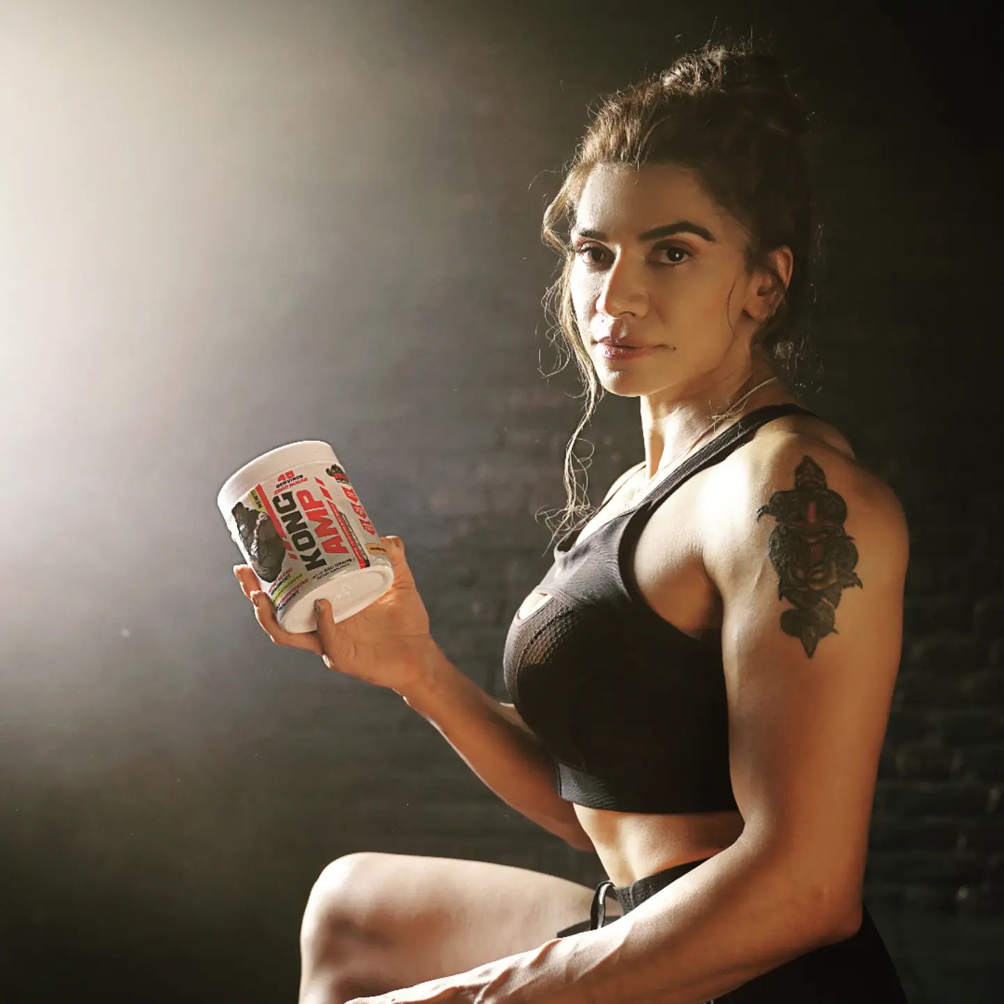 చికెన్‌ టిక్కా, పాన్‌ కేక్‌, రాజ్మా, ఎయిర్‌ఫ్రైలో ఉడికించిన ఆలూ తనకు ఇష్టమైన రుచులని చెబుతుంది.