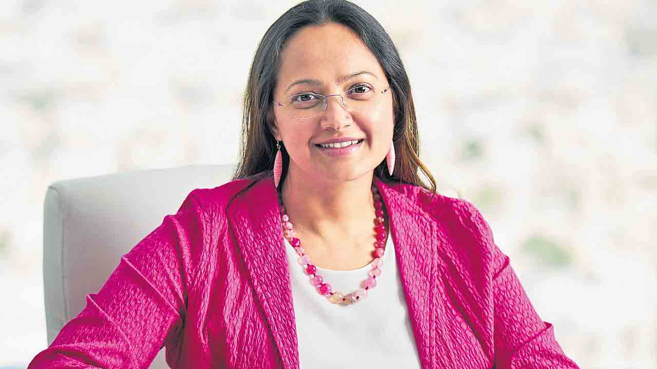 మనసును గెలిస్తే చాలు