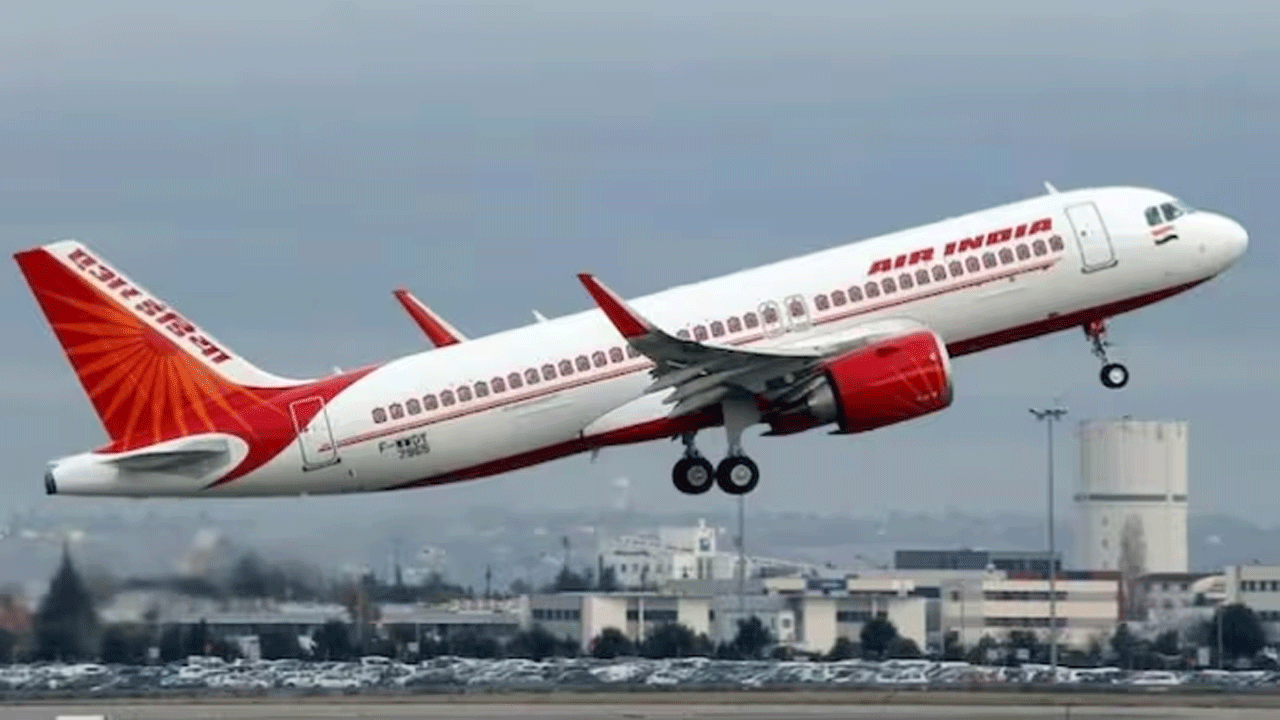 Air India flight | మొబైల్ ఫోన్ పేల‌డంతో ఎయిర్ ఇండియా విమానం ఎమ‌ర్జెన్సీ ల్యాండింగ్‌
