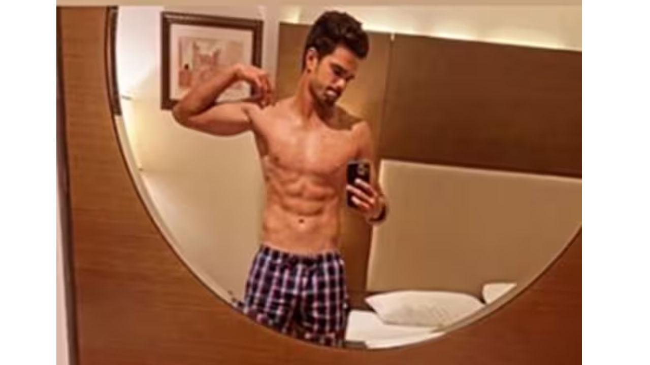 Arjun Tendulkar: అర్జున్ టెండూల్క‌ర్ సిక్స్ ప్యాక్ చూశారా ? ఇన్‌స్టా పిక్ వైర‌ల్