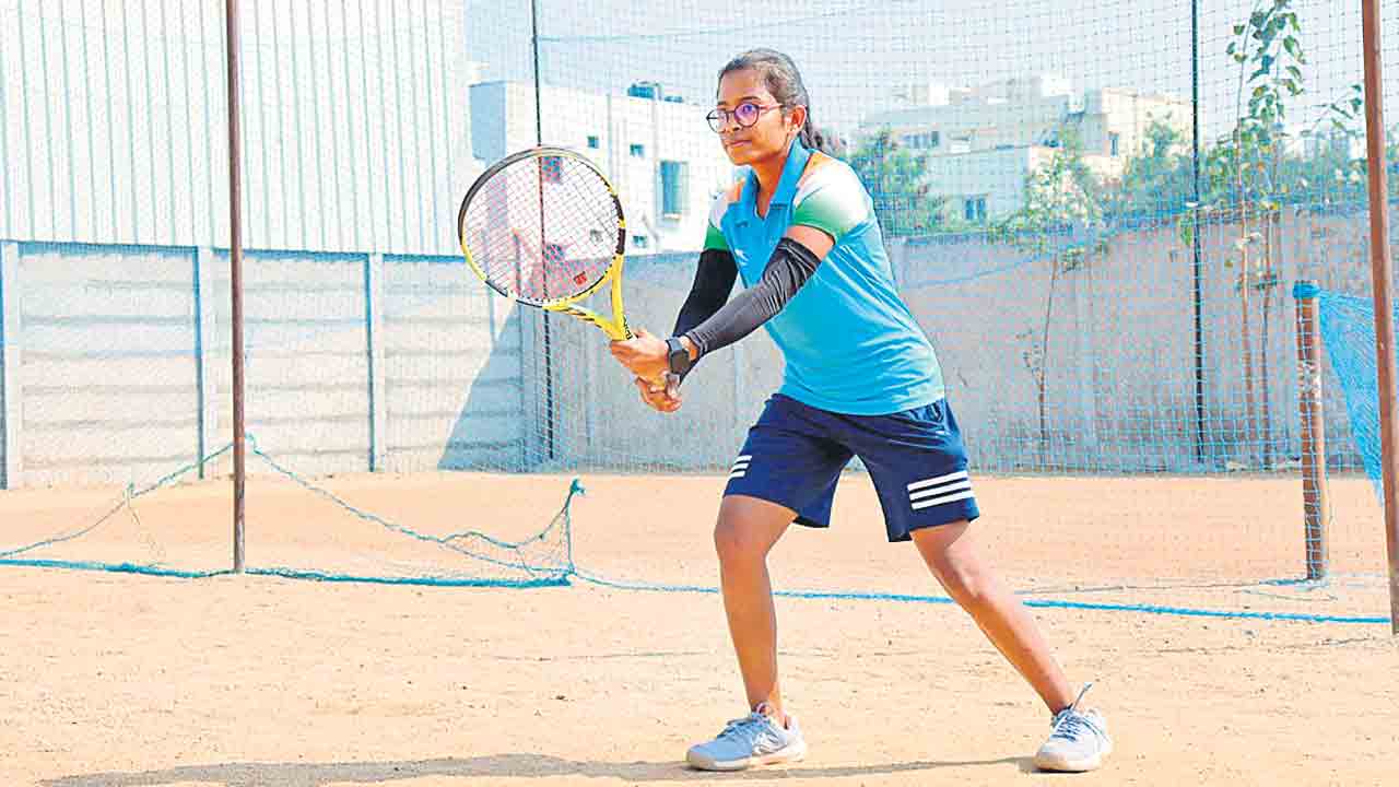 ప్రపంచ బధిర టెన్నిస్‌ టోర్నీలో భవానీ