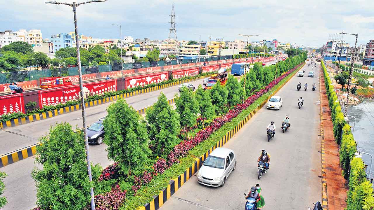 Hyderabad | ట్రాఫిక్ సమస్యలకు చెక్.. మూసీ, ఈసీలపై 5 బ్రిడ్జీల నిర్మించనున్న హెచ్ఎండీఏ