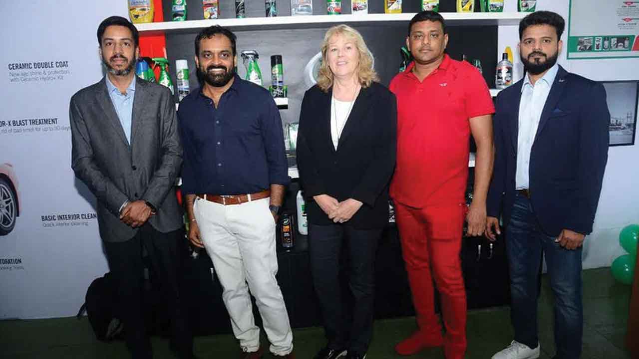 విస్తరణ బాటలో.. టర్ట్‌లీ వాక్స్‌