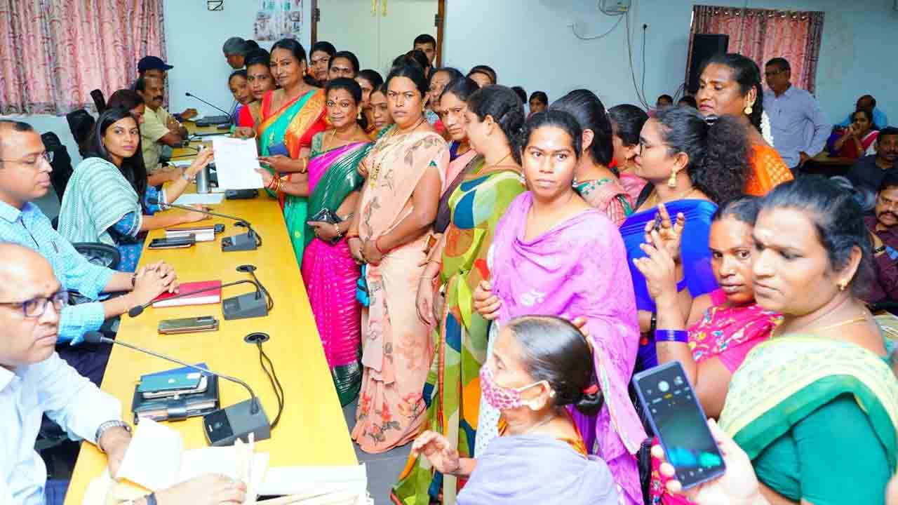 గ్రీవెన్స్‌ సెల్‌కు 88 దరఖాస్తులు