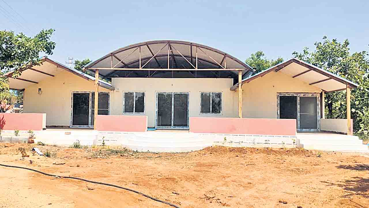 కాటేజీ అందం దేఖోజీ..!