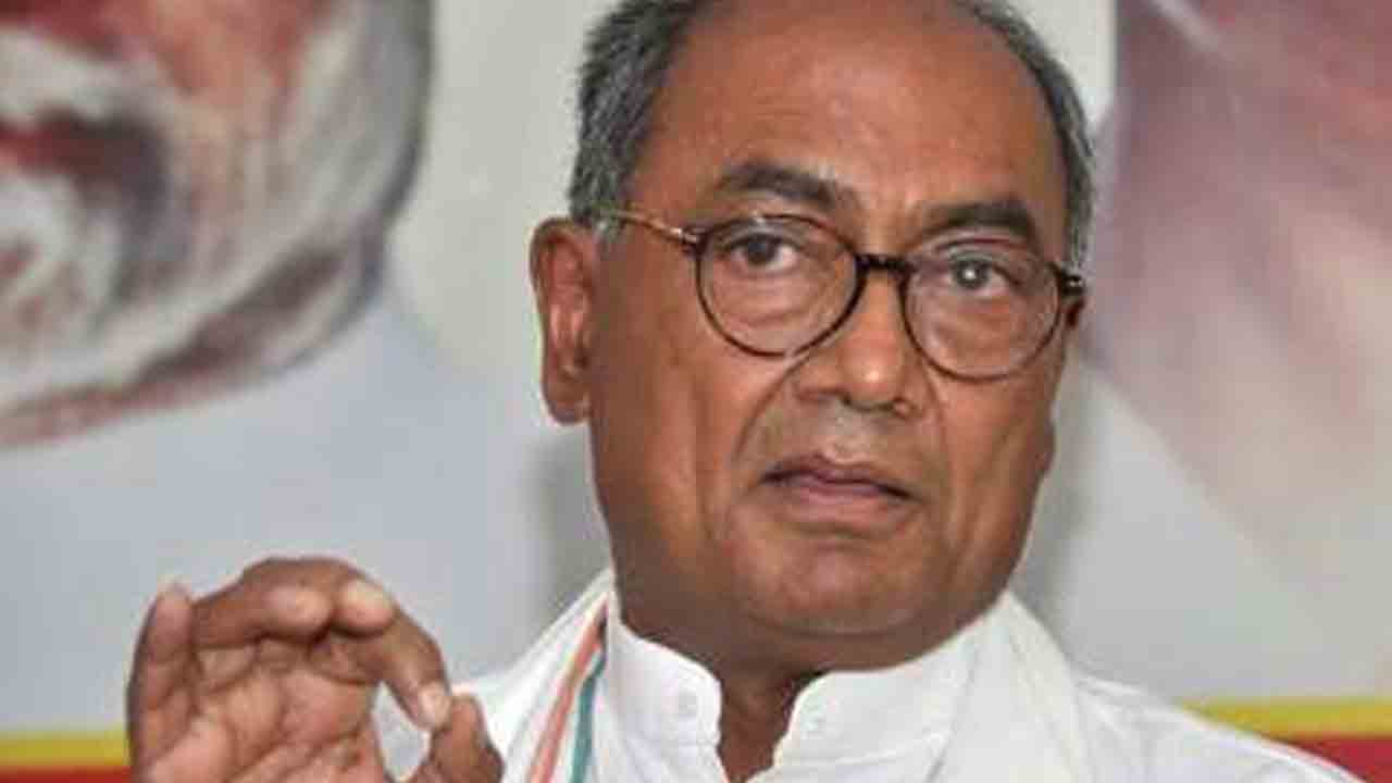 ఆరెస్సెస్‌ మాజీ చీఫ్‌పై అనుచిత పోస్ట్‌