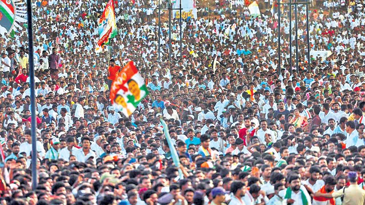 పనిచేసిన వాళ్లకే ప్రజల మద్దతు