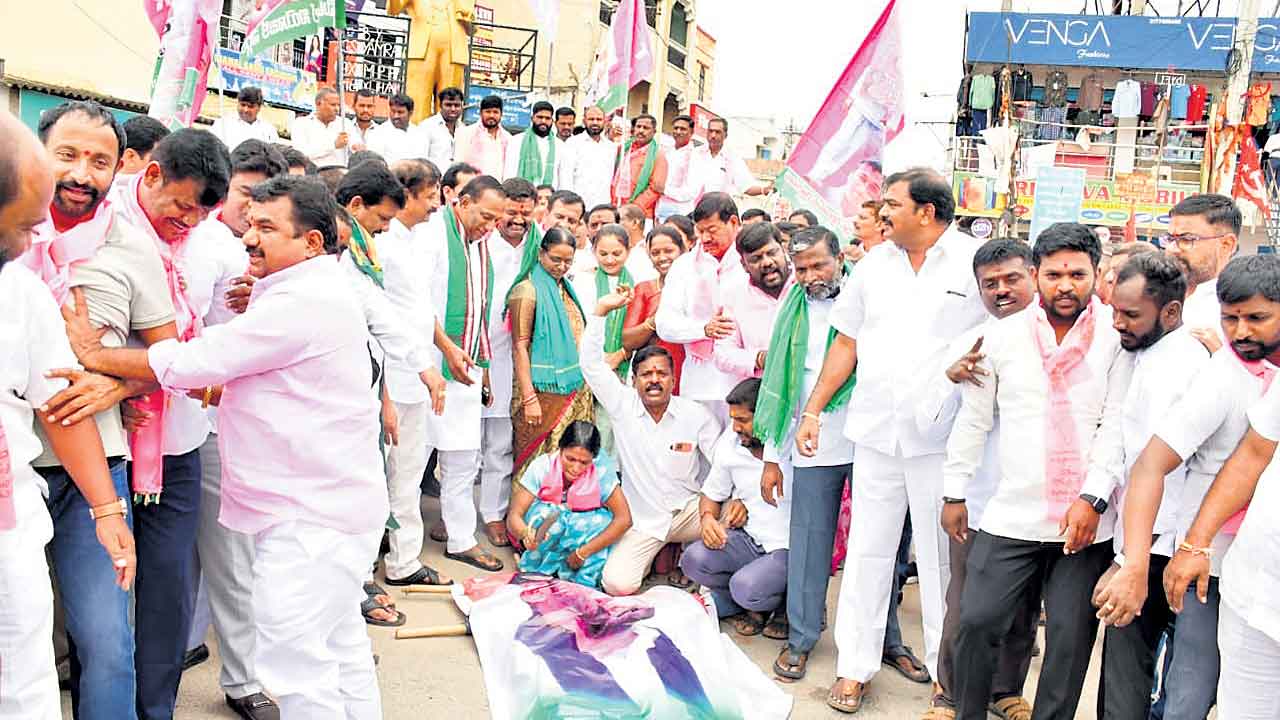 ఖబడ్దార్‌ రేవంత్‌ రెడ్డి రైతుల జోలికి రావొద్దు