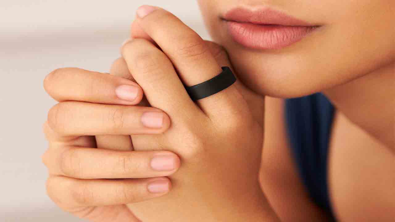 Ring AIR | ఈ చిన్న రింగ్‌ మీ ఫిట్‌నెస్‌ ఏ రేంజ్‌లో ఉందో చెప్పేస్తుంది!