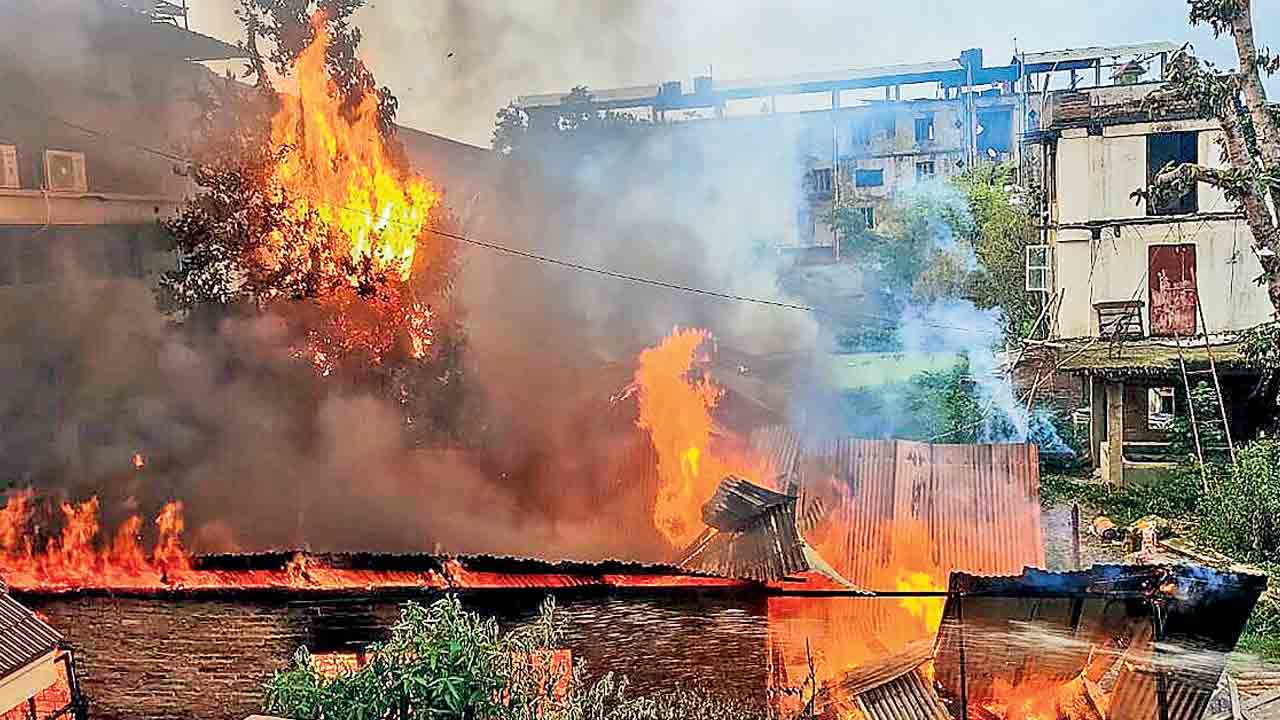 Manipur Violence | మణిపూర్‌లో మరో అరాచకం.. స్వాతంత్య్ర సమరయోధుడి భార్య సజీవ దహనం