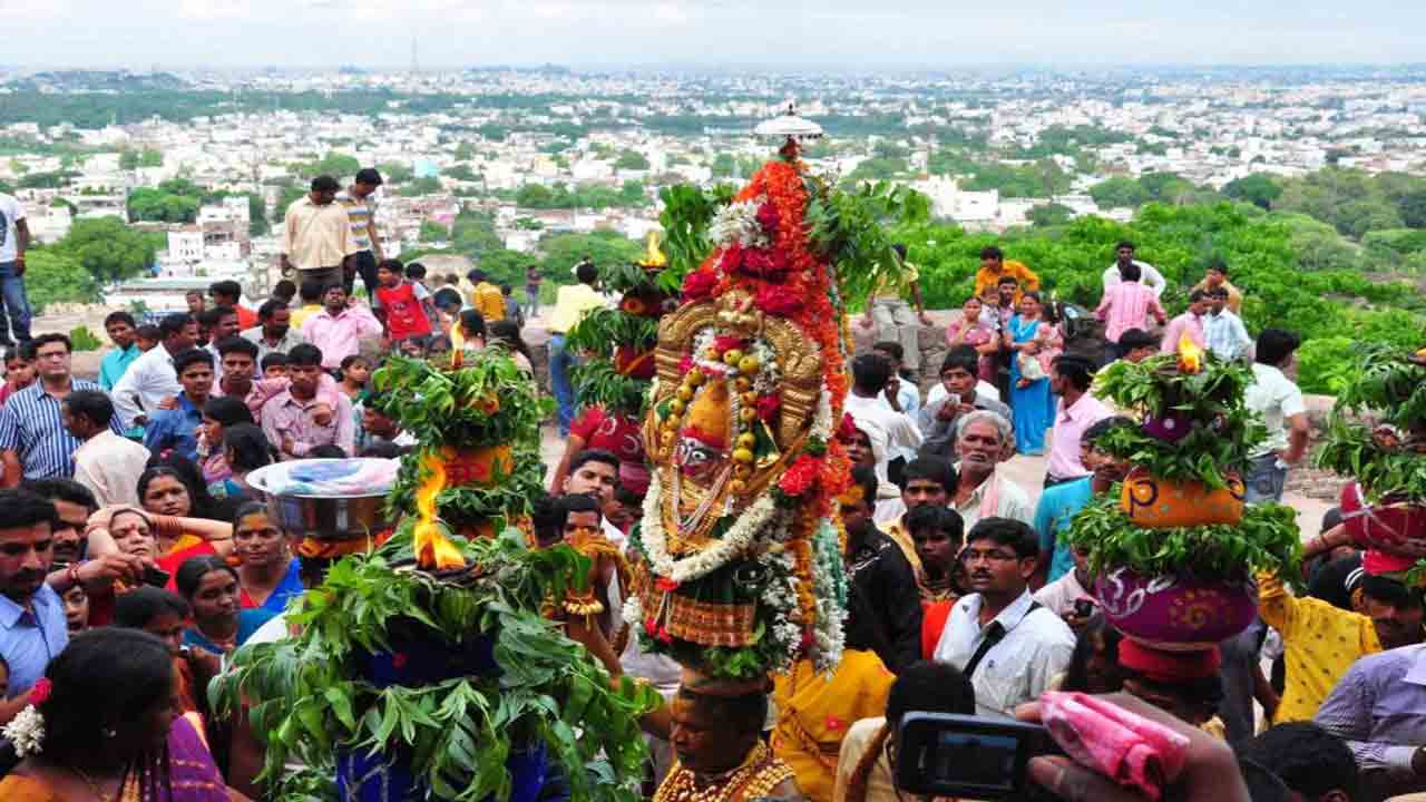 Ashadam Bonalu | గోల్కొండ కోటలో నేడు నాలుగో బోనం